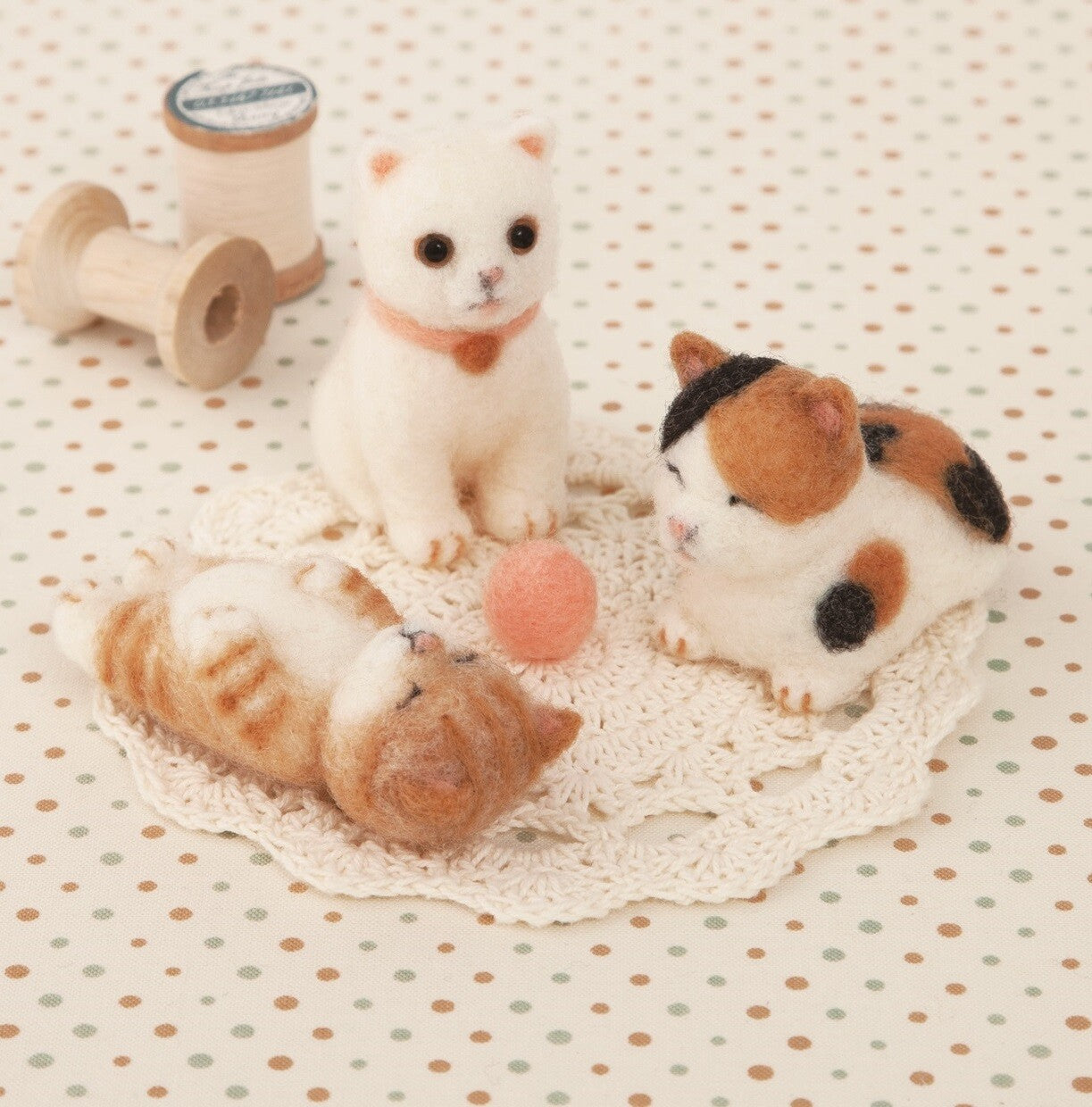 Japanese Needle Felting Kit - Cat Trio